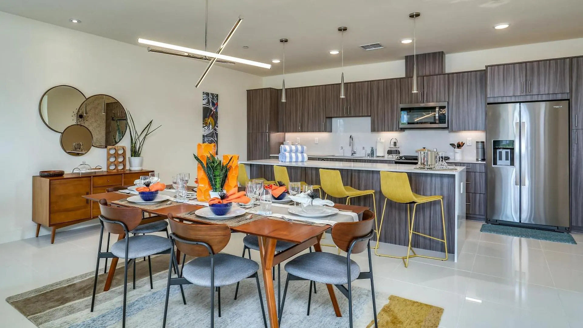 פאלם ספרינגס Premiere Contemporary Condo - A Ryson Property